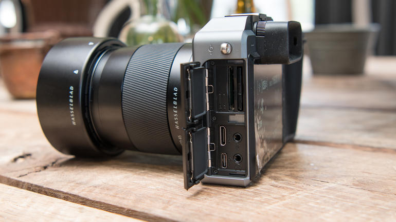 hasselblad-x1d-spynewsmagazine