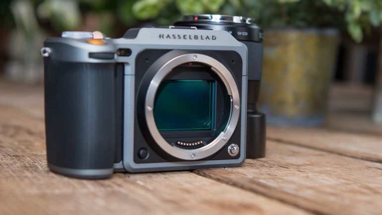 hasselblad-x1d-spynewsmagazine